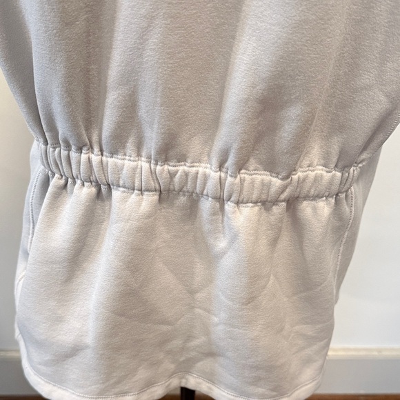 Athleta Altitude Polartec Zippered Vest in Stratus Grey Size Large - Picture 8 of 13